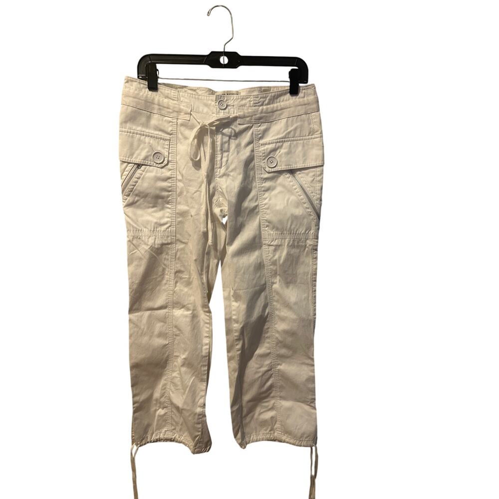 ⭐️ Women’s Banana Republic Cropped Cargo Pants. Size 6